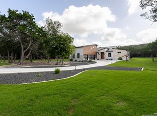 845 Coronado, Kerrville, TX 78028