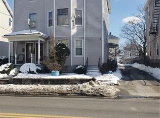 578 Hunt St, Central Falls, RI 02863