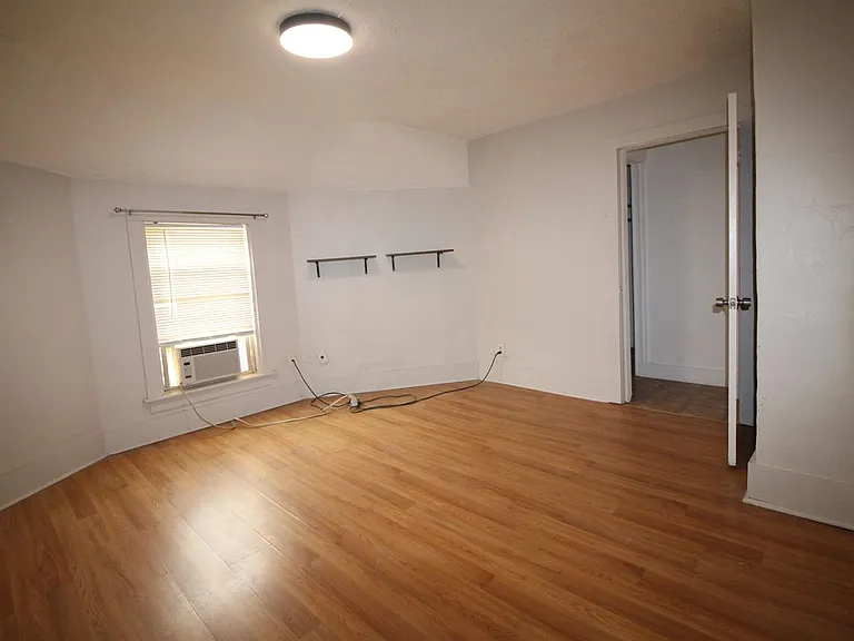 11 Elm St #2 — Photo 5