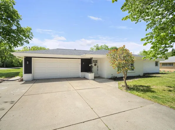8001 W Whitaker AVENUE, Milwaukee, WI 53220