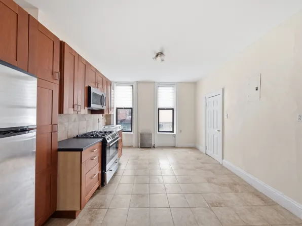 584 Sixth Avenue image 4 of 12