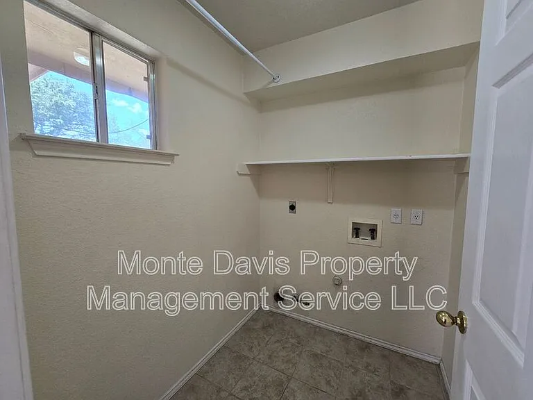 505 Shant St — Photo 25
