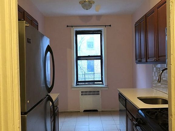 4th image of 55 Winthrop St APT 3F