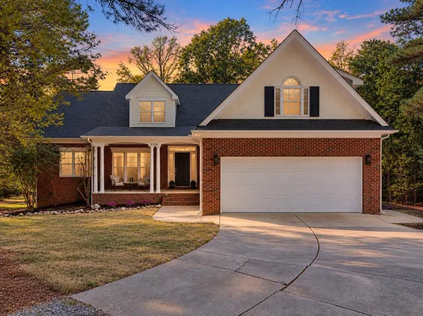 226 Deer Wood Ct, Holly Springs, NC 27540