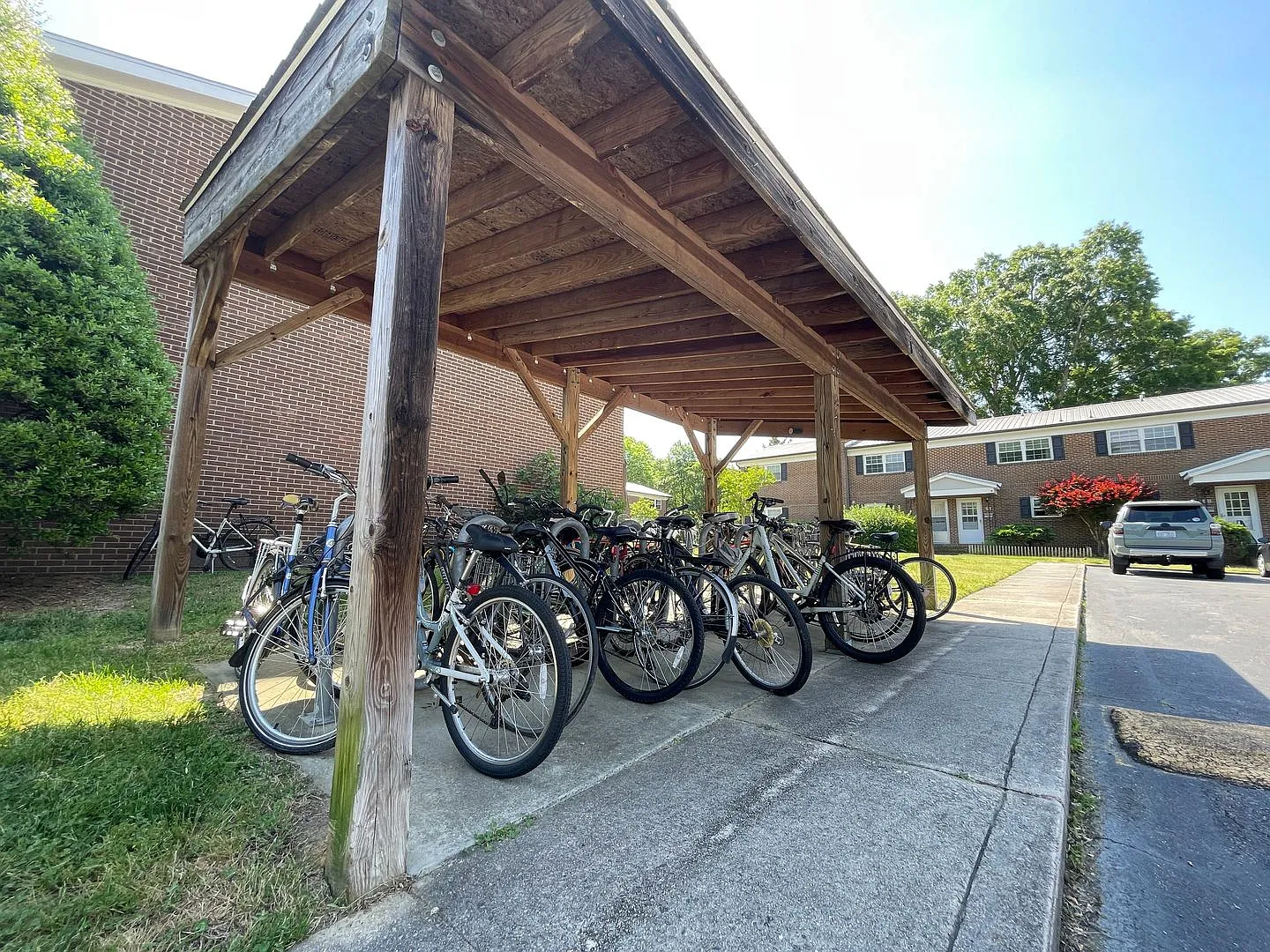 Live in the Heart of Carrboro — Photo 4