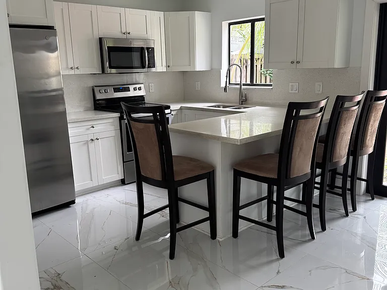 12945 SW 207th Ln — Photo 3