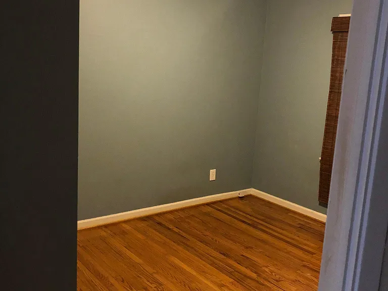 227 Blackburn Ave — Photo 6