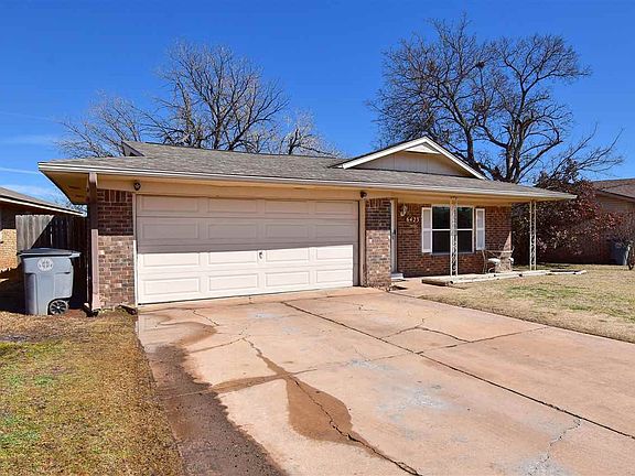 3rd image of 6423 NW Arrowhead Dr