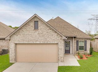 2240 Meadow Oak Dr, Saint Gabriel, LA 70776