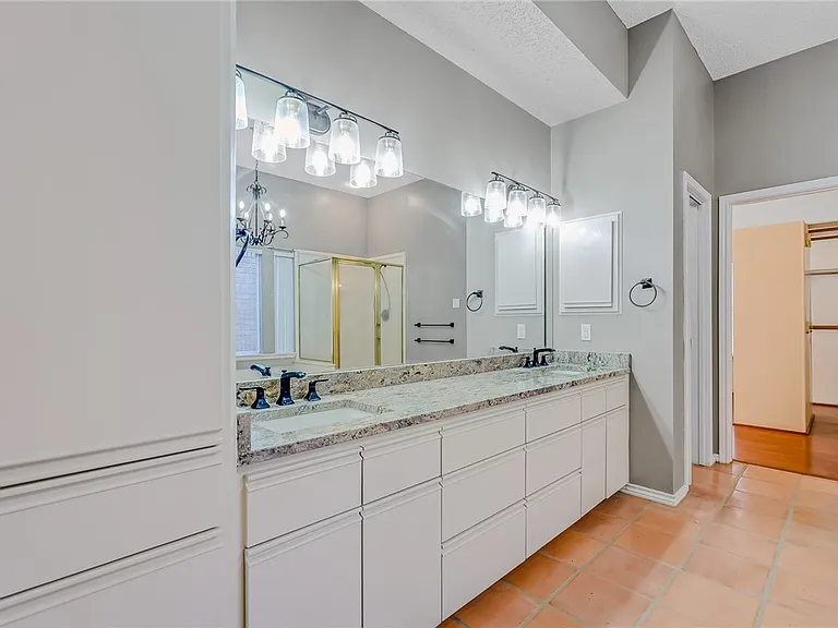 5917 Harvest Hill Rd — Photo 24