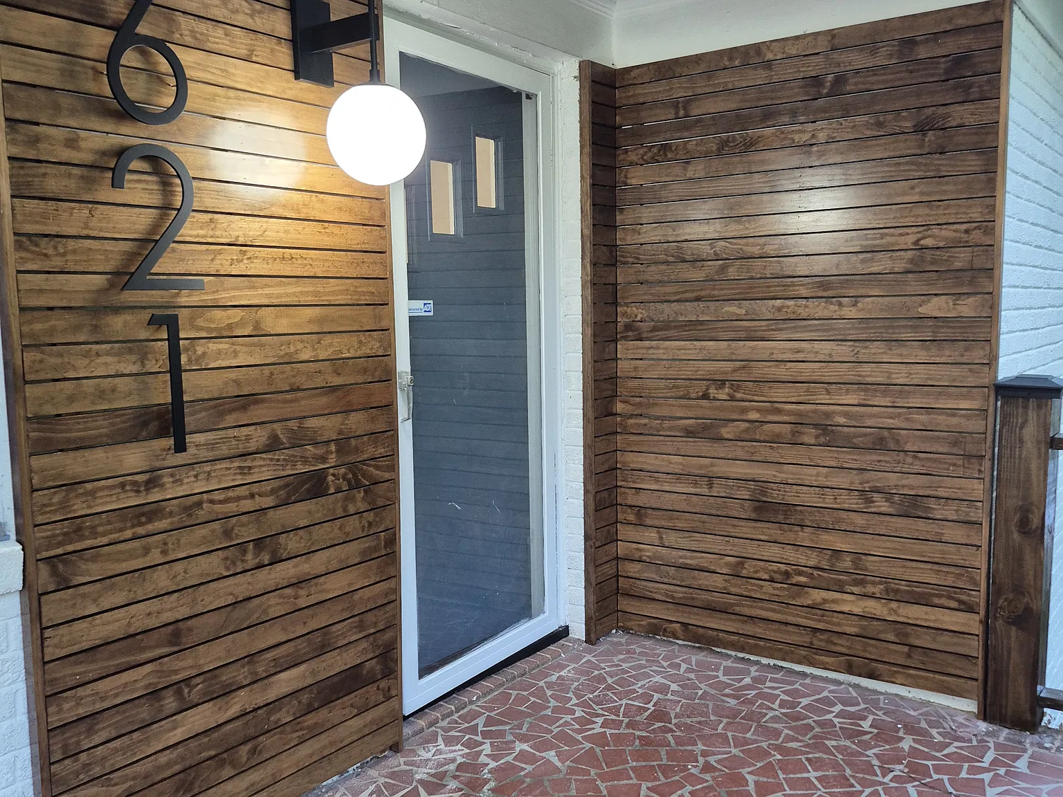 2 bed, 1310 sqft, $2,100 — Photo 2
