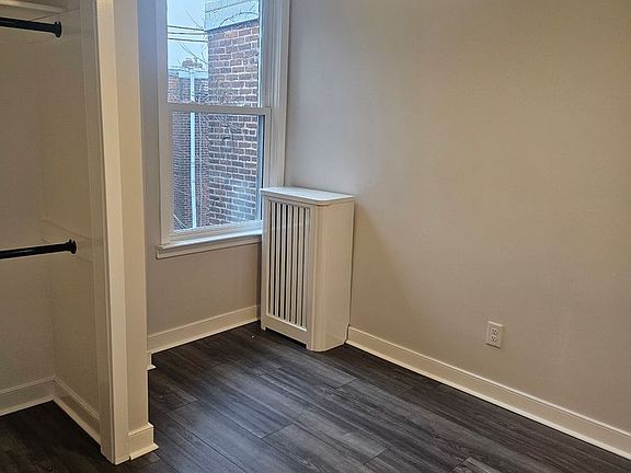 2nd image of 5207 Hawthorne St
