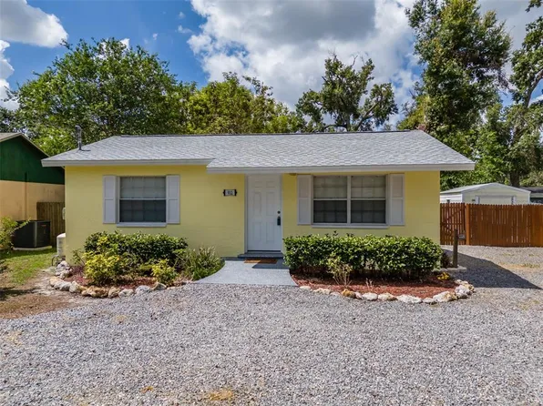 932 W Wheeler Rd, Brandon, FL 33510