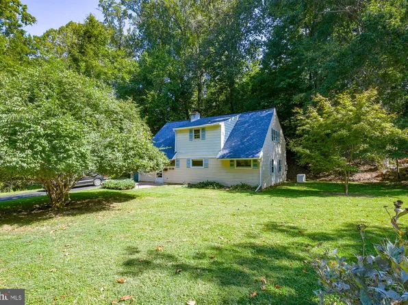 8407 Hull Dr, Wyndmoor, PA 19038