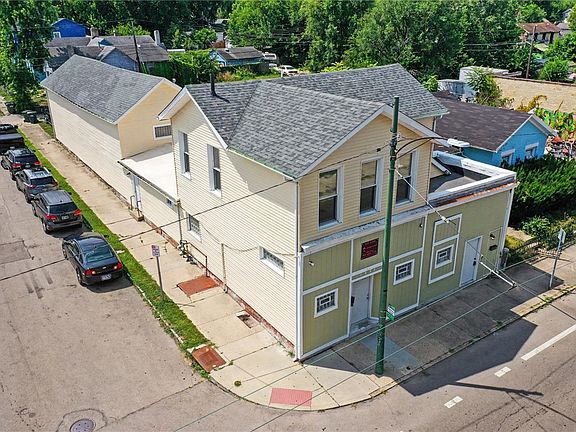 2nd image of 1834 E 5th St