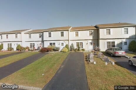 1st image of 47 Komonchak Cir