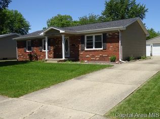 231 Nottingham Rd, Springfield, IL 62704
