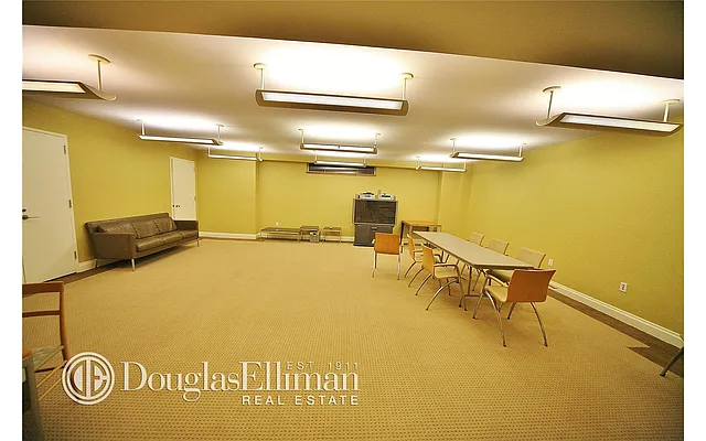 Rented by Douglas Elliman | media 14