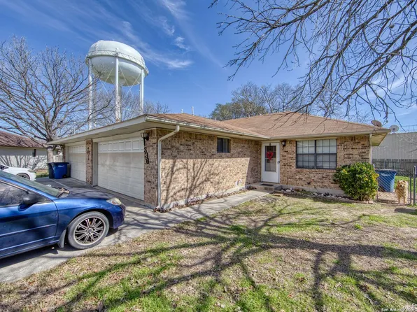 1336 Summerwood Dr, New Braunfels, TX 78130