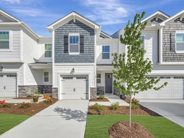27 Ara Ct #206, Angier, NC 27501