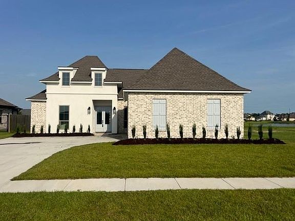 3rd image of 225 Cove Pointe Dr