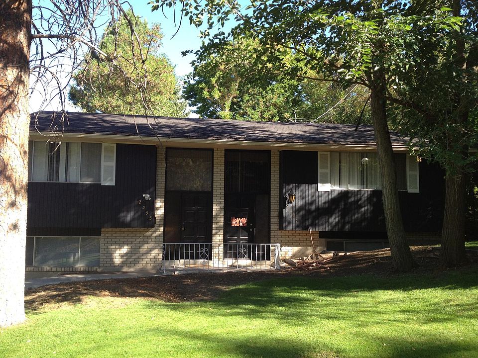 1st image of 2535 E Kensington Ave
