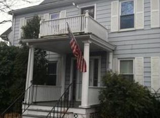33 Cross St, Beverly, MA 01915