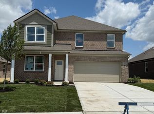 1326 Foxtail Ln, Greenwood, IN