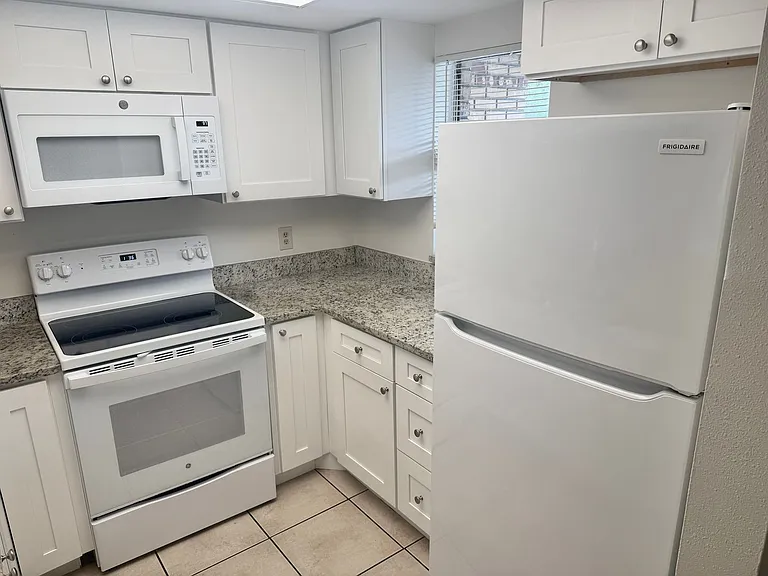 402 Big Cedar Way — Photo 5