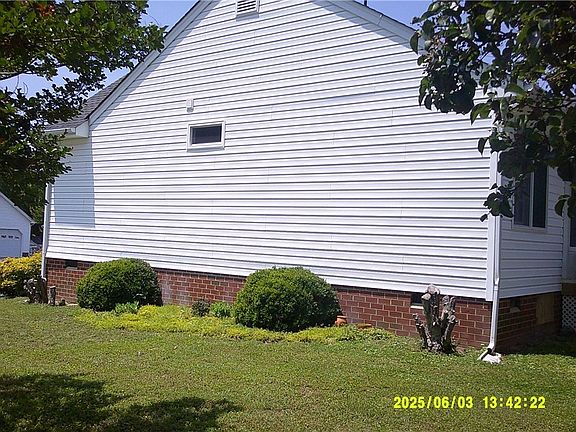 5th image of 7962 Baneberry Dr