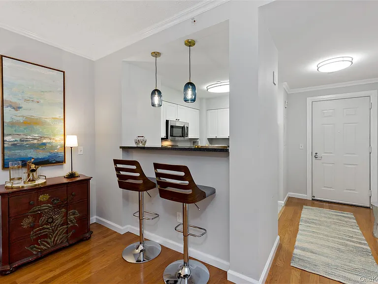 300 Mamaroneck Ave #315 — Photo 6