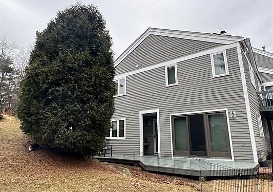 3rd image of 26 Heather Ct #26