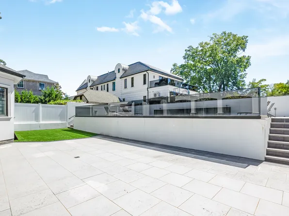 190-22 Nero Avenue image 37 of 43