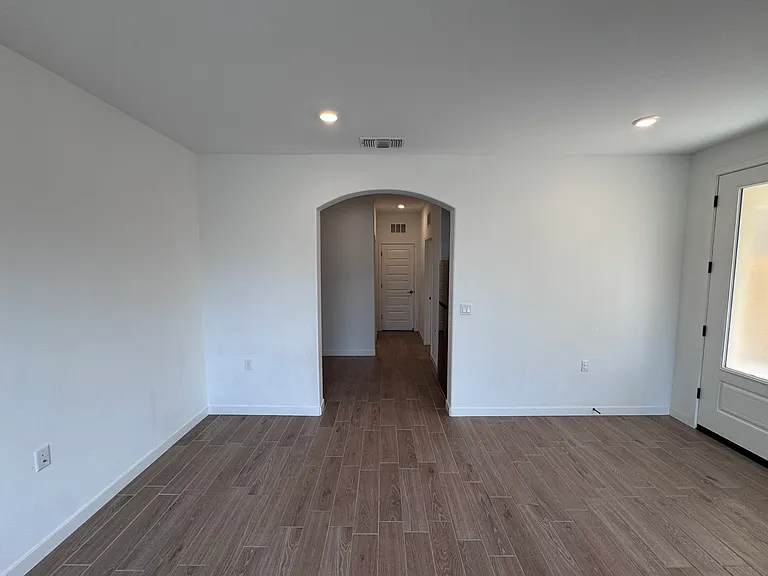8335 Killary Harbor Ave — Photo 4