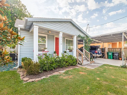 5110 Cochran St Photo 1