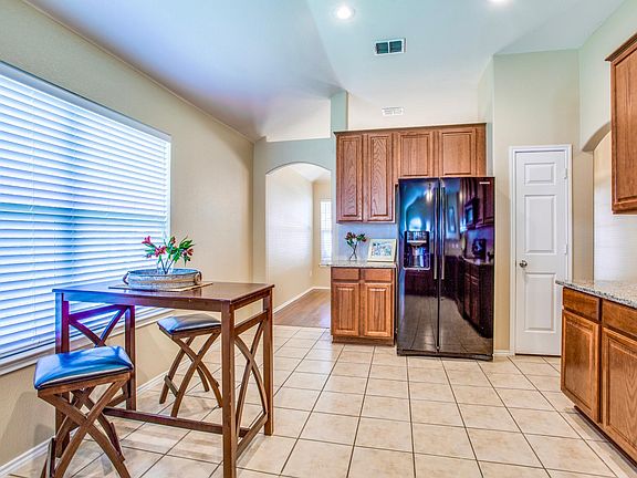 5th image of 4513 Fox Sedge Ln