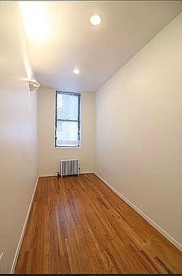 5th image of 442 W 45th St #4S