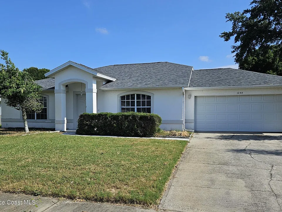 1250 Winding Meadows Rd
