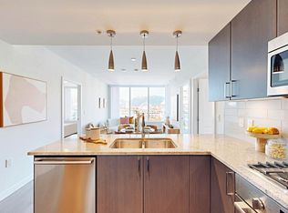 1708 Ontario St #1207, Vancouver, BC V5T 0J7