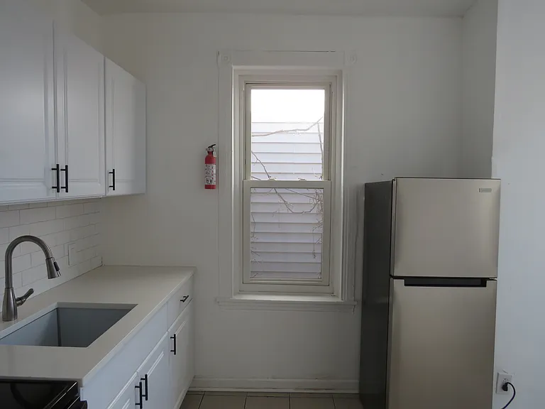 356 E Walnut Ln #2 — Photo 17