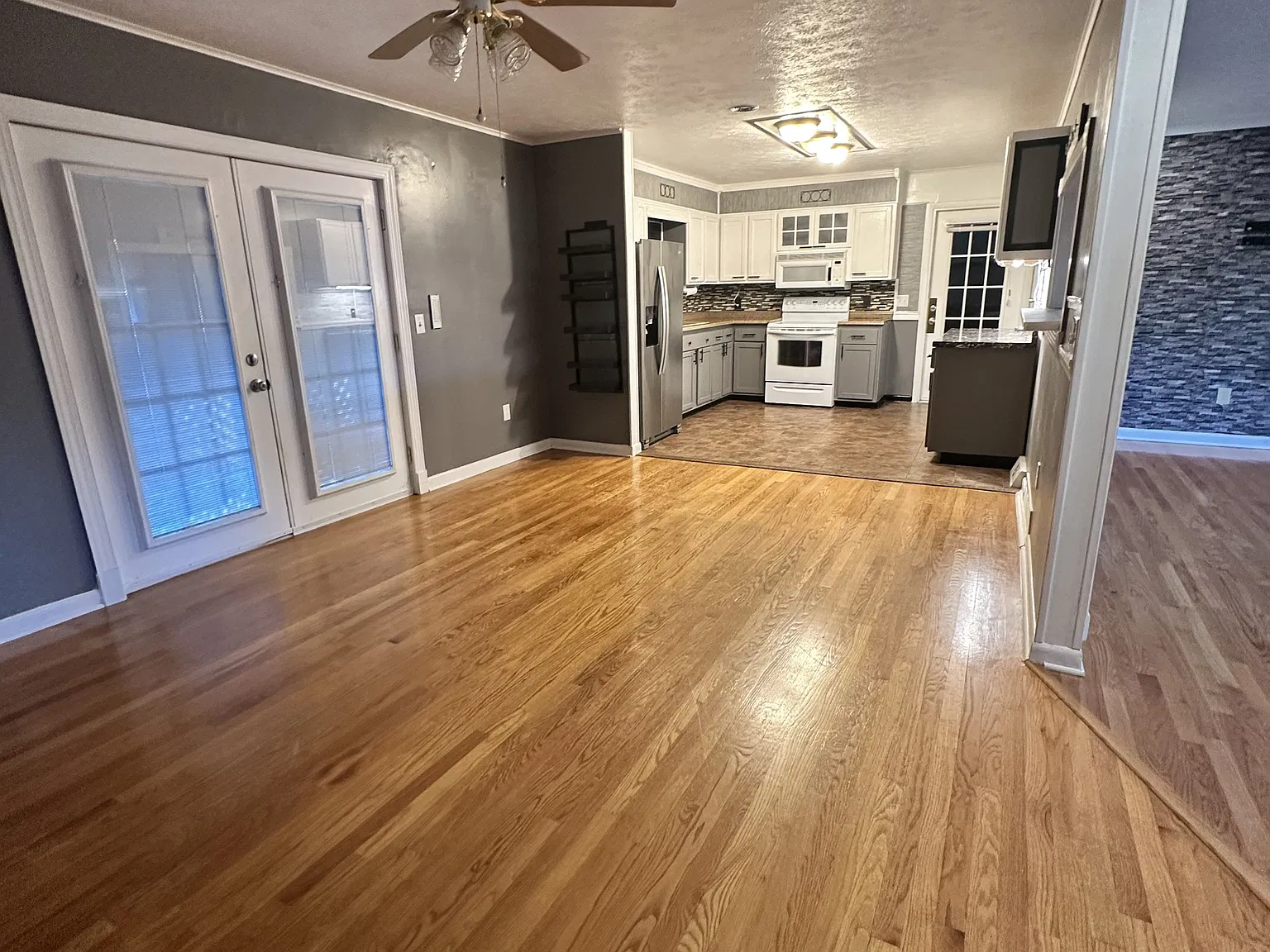 400 Eastern Drive - 1 — Photo 4