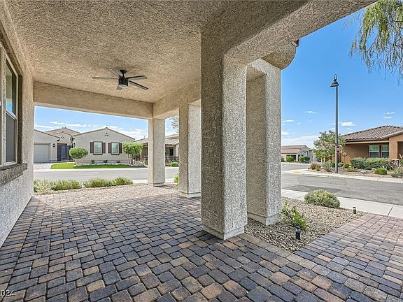4th image of 317 Gillespie Glen Ave