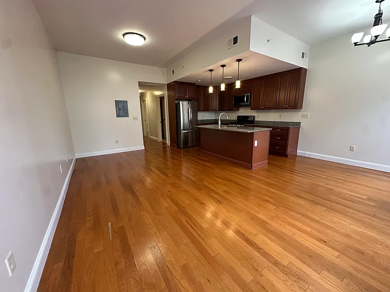 104 N Aurora St #2N — Photo 35
