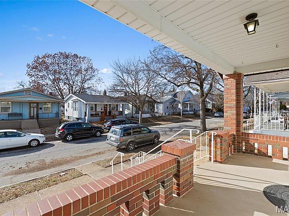 2nd image of 3979 Burgen Ave
