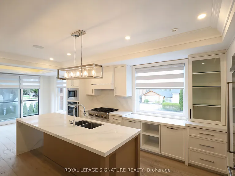 3062 Bayview Ave — Photo 10