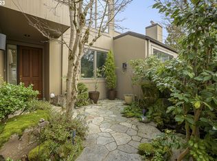 6014 S Riverpoint Ln, Portland, OR 97239