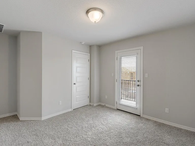 1661 Yaupon Grove Ln — Photo 16