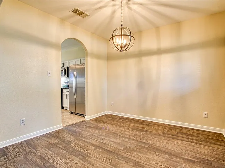 1107 Middle Brook Dr — Photo 7