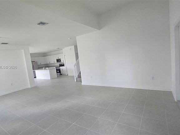 4th image of 2475 SE 29th Dr