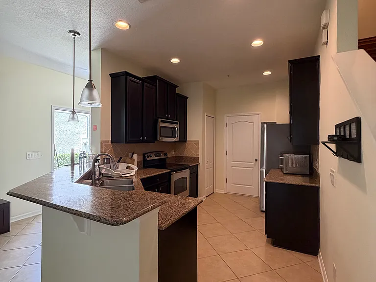 1556 Plumeria Pl — Photo 10